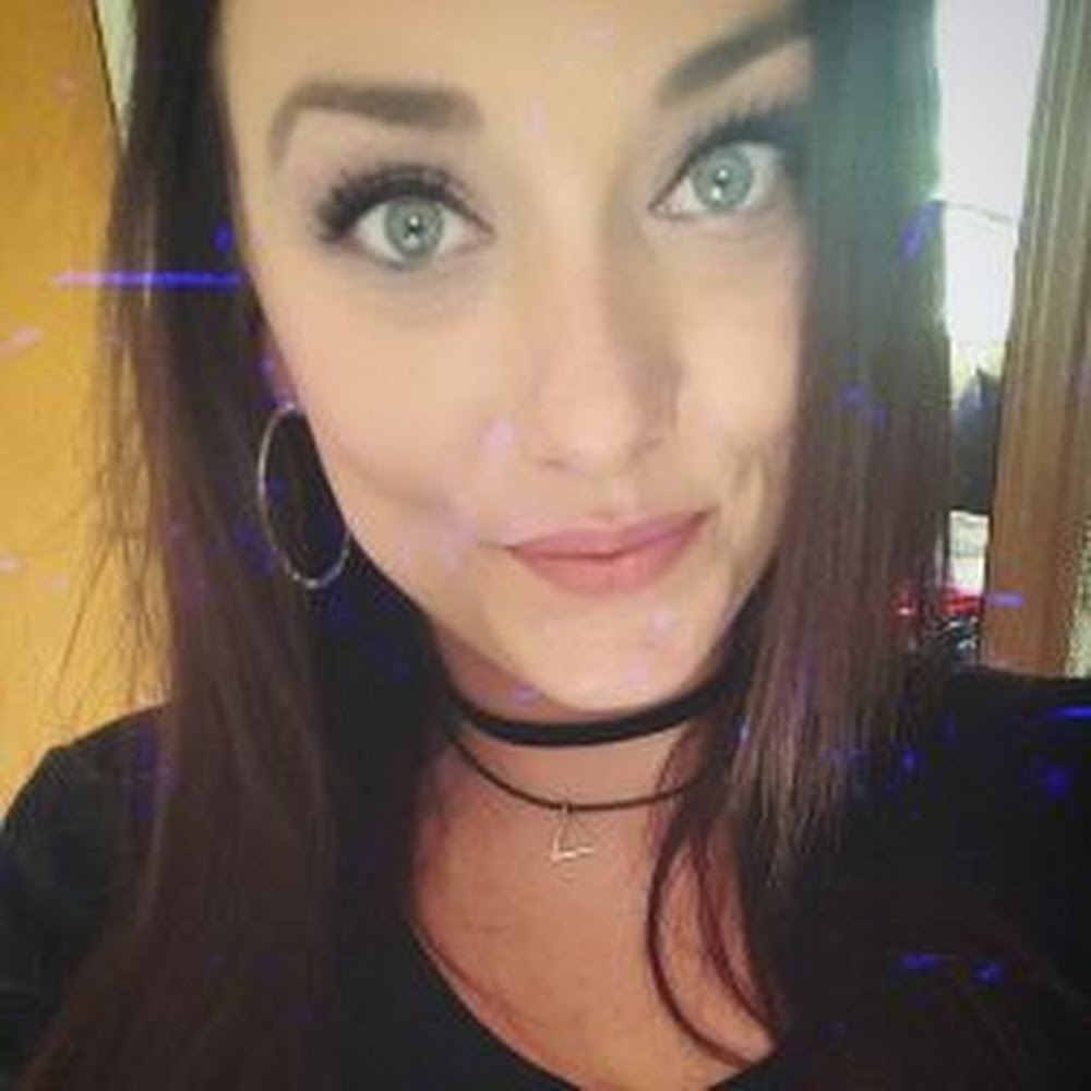Meet your Posher, Lacey